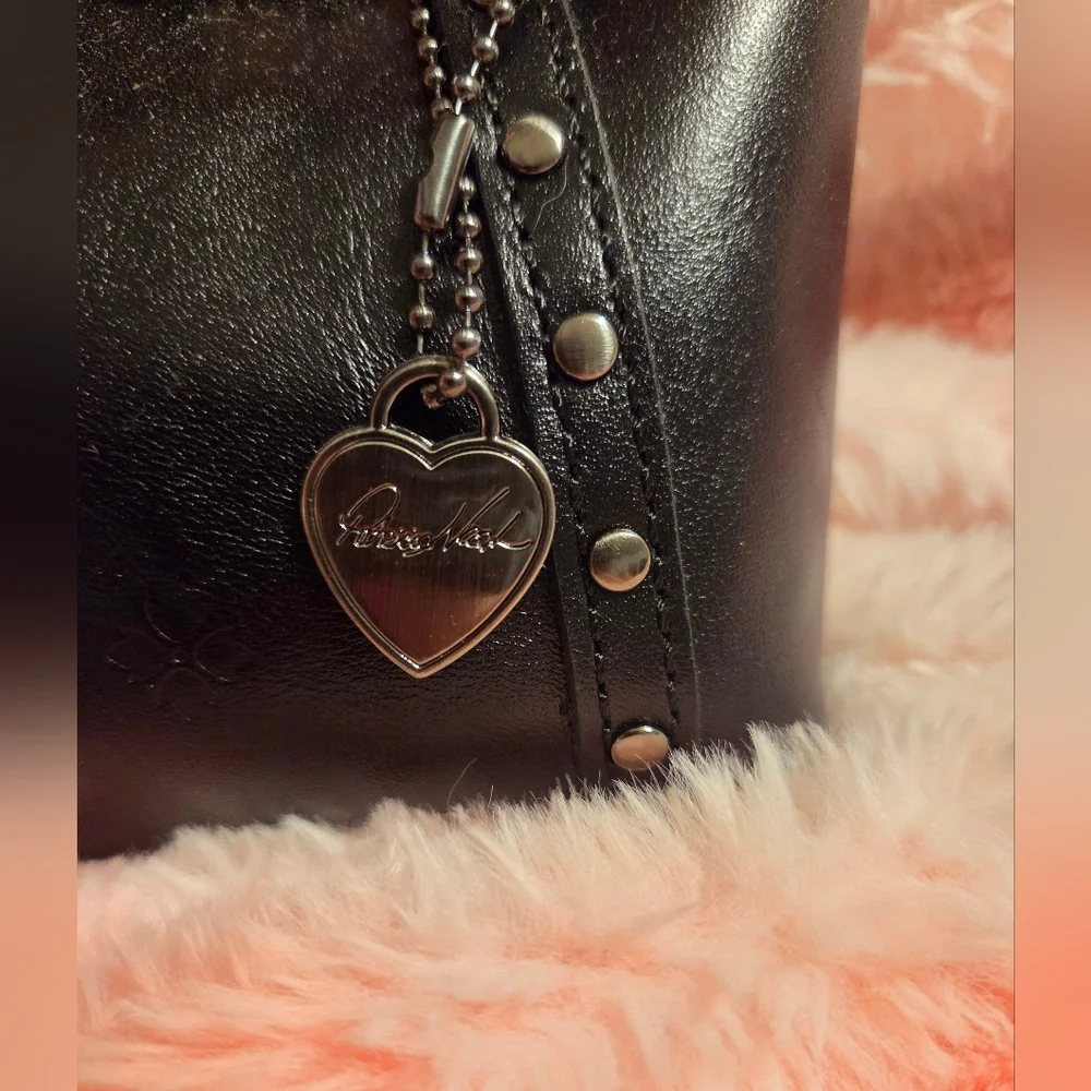 BNWT Patricia Nash Black Leather Mini Tote Keychain/bag Charm. - Picture 3 of 6